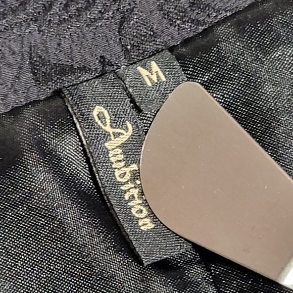 Ambition RARE Black Brocade Cropped Swing Jacket. Cotton & polyester Size M - Picture 9 of 9